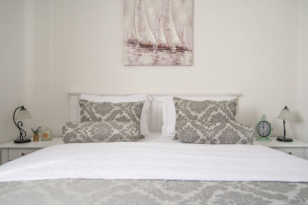 Villa Trau dOro Traditional Double Room, 1 King Bed 3