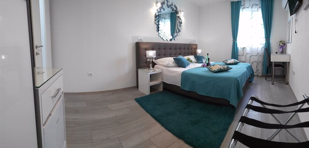 Kuzma Rooms Premium Double or Twin Room (Dvornikova street, Annex) 17