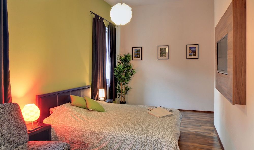 Taban Hostel Zagreb - hostel Deluxe Quadruple Room 2