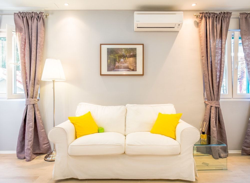 Serenity Split Apartments Deluxe Studio 8