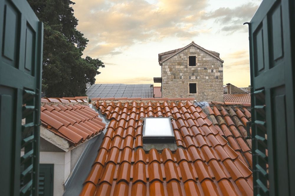 Serenity Split Apartments Deluxe Studio 10