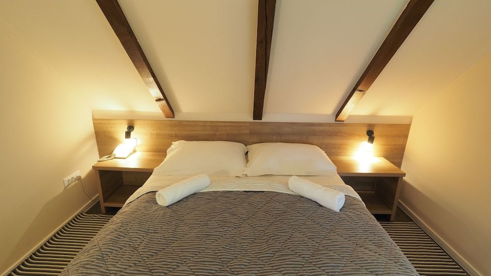 Standard Double Room, Garden View