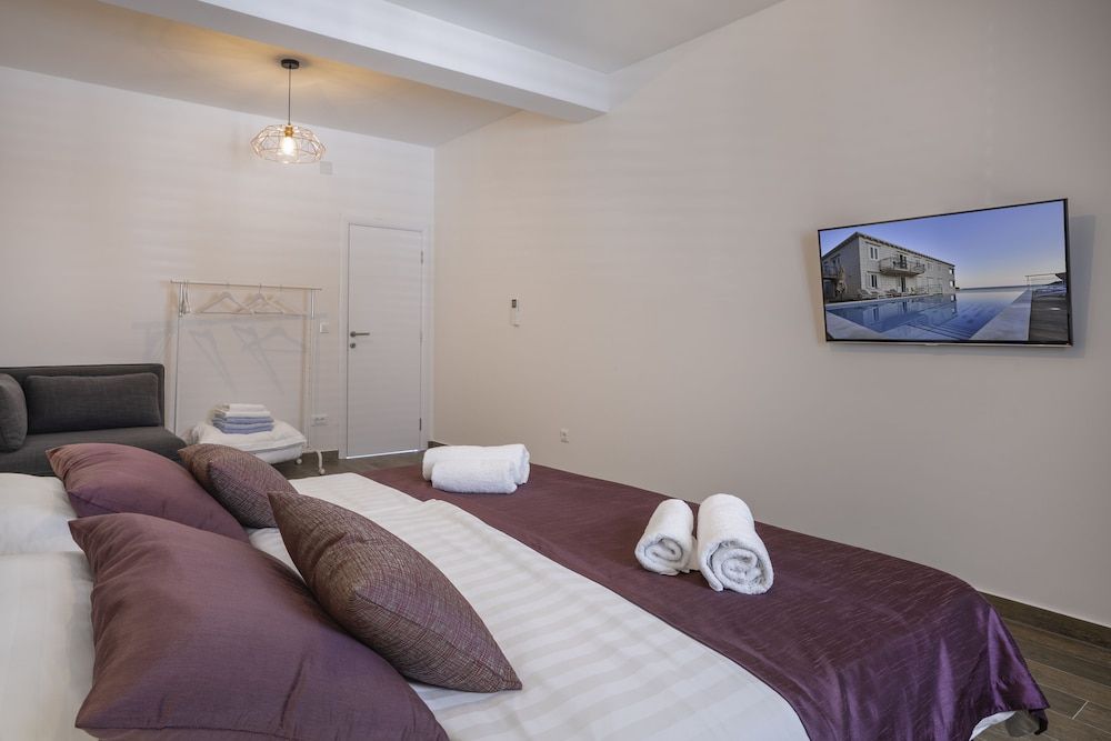 Comfort Apartment, 1 Bedroom, Balcony, Sea View (on the 3rd floor)