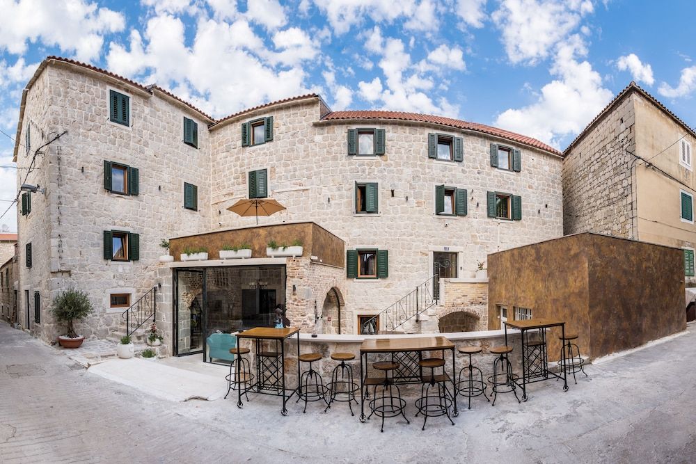 undefined Heritage Palace Varos - MAG Quaint & Elegant Boutique Hotels 3