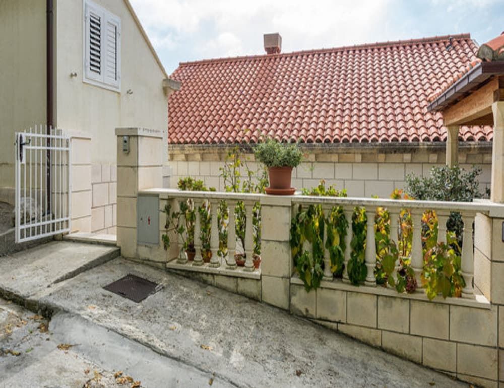 undefined Rooms Raic 4