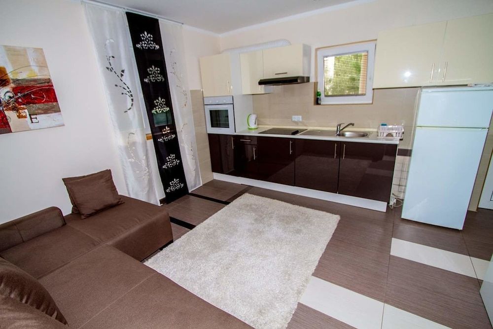 Villa Vanilla with Heated Pool Comfort Apartment, 1 Bedroom, Patio, Pool View 2