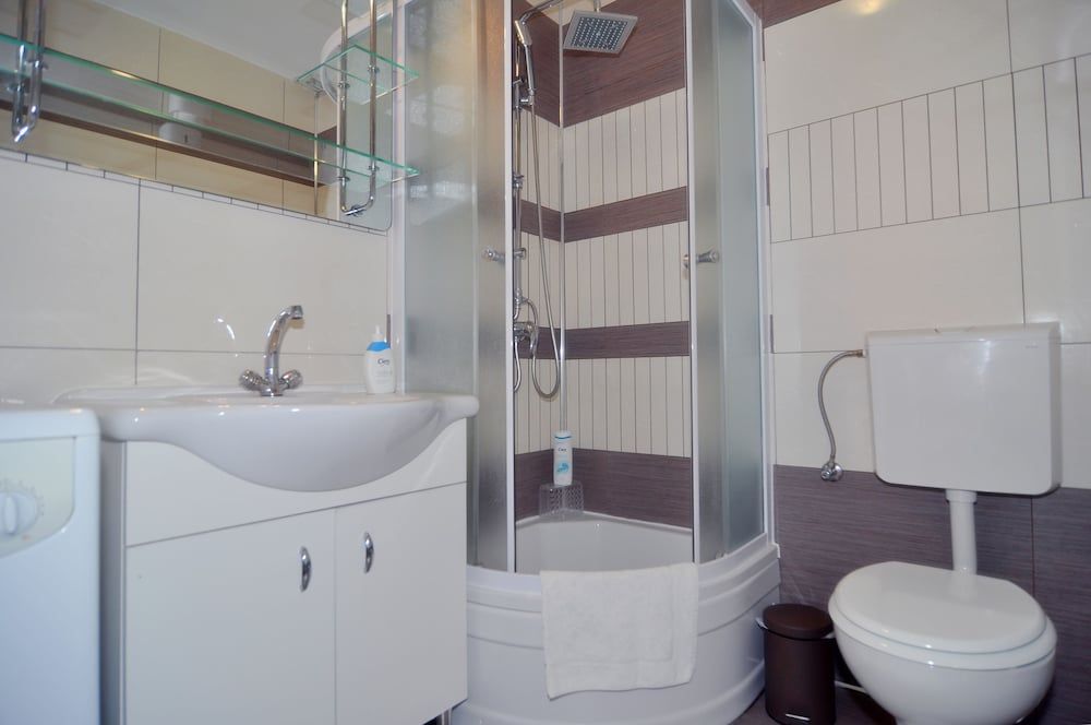 Villa Vanilla with Heated Pool Comfort Apartment, 1 Bedroom, Patio, Pool View 13