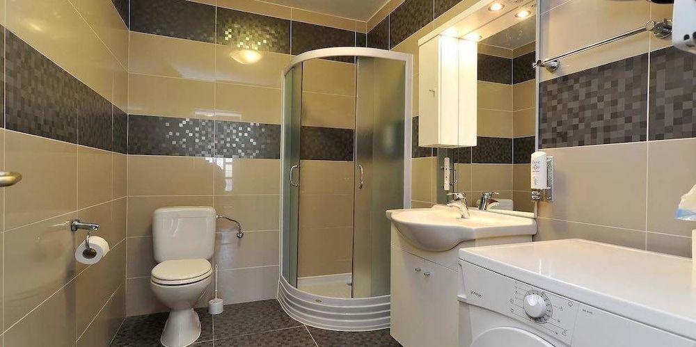 Villa Vanilla with Heated Pool Apartment, 2 Bedrooms, Terrace, Pool View 14