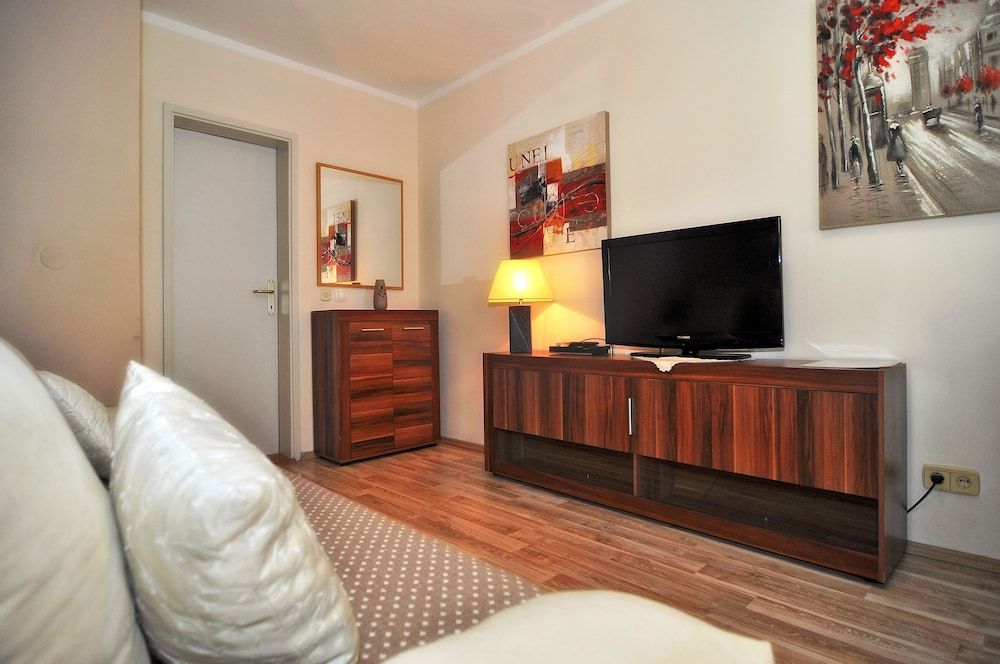 Villa Vanilla with Heated Pool Apartment, 2 Bedrooms, Terrace, Pool View 19