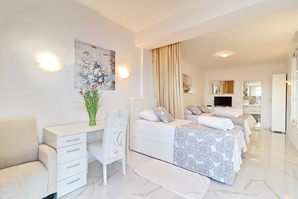 Triple Room (Pansion Villa Antonio - Standard Trip)
