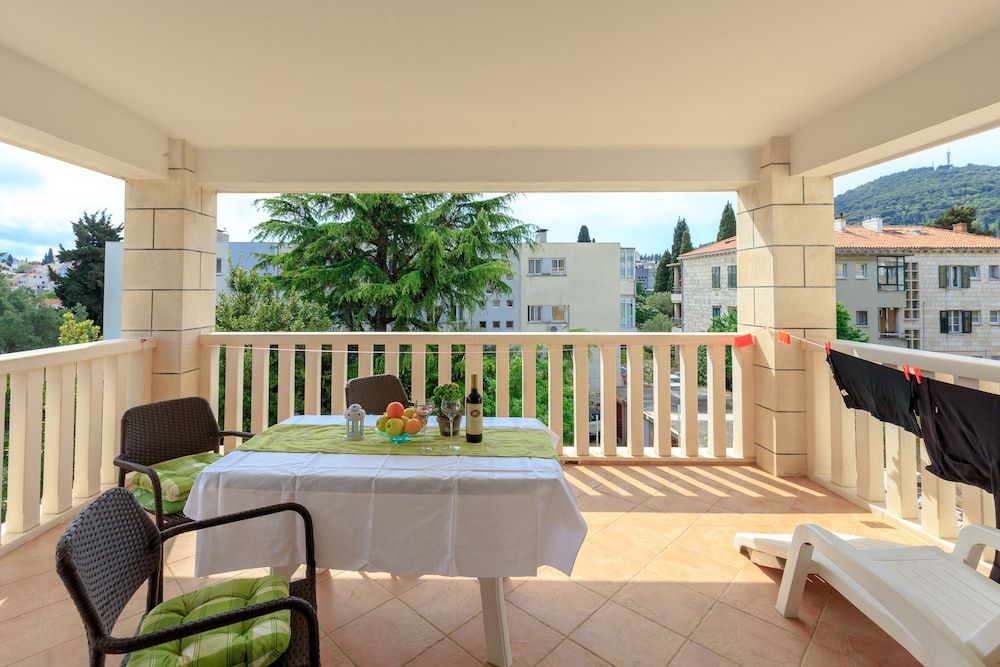 undefined Villa Vinka 8