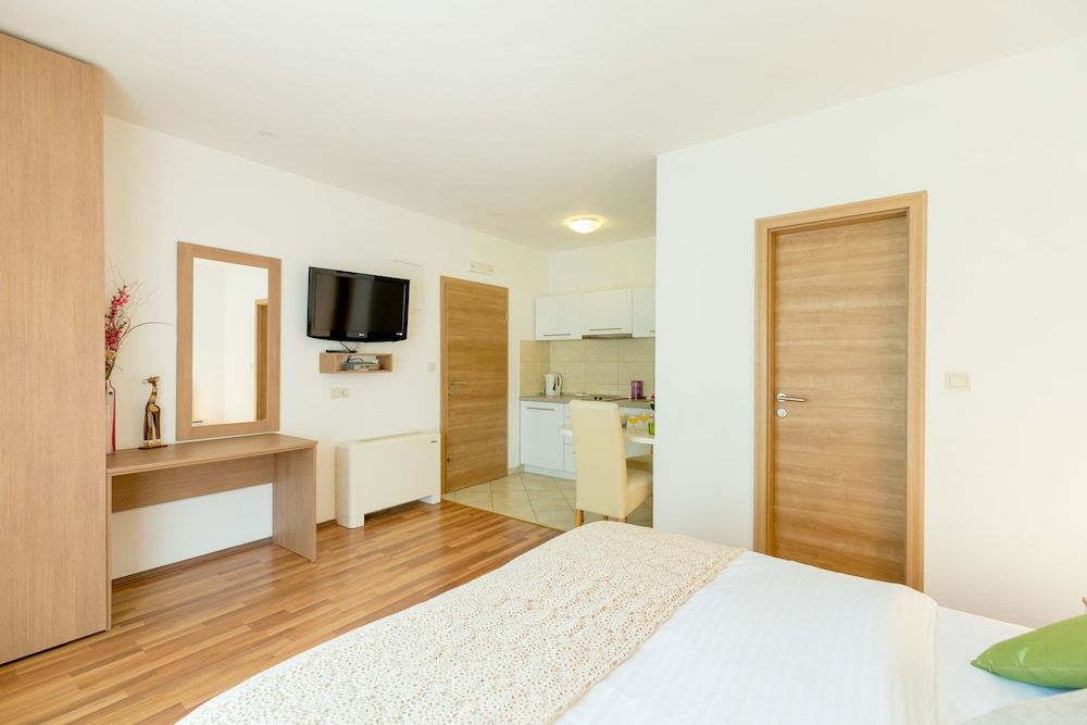 undefined Villa Vinka 7