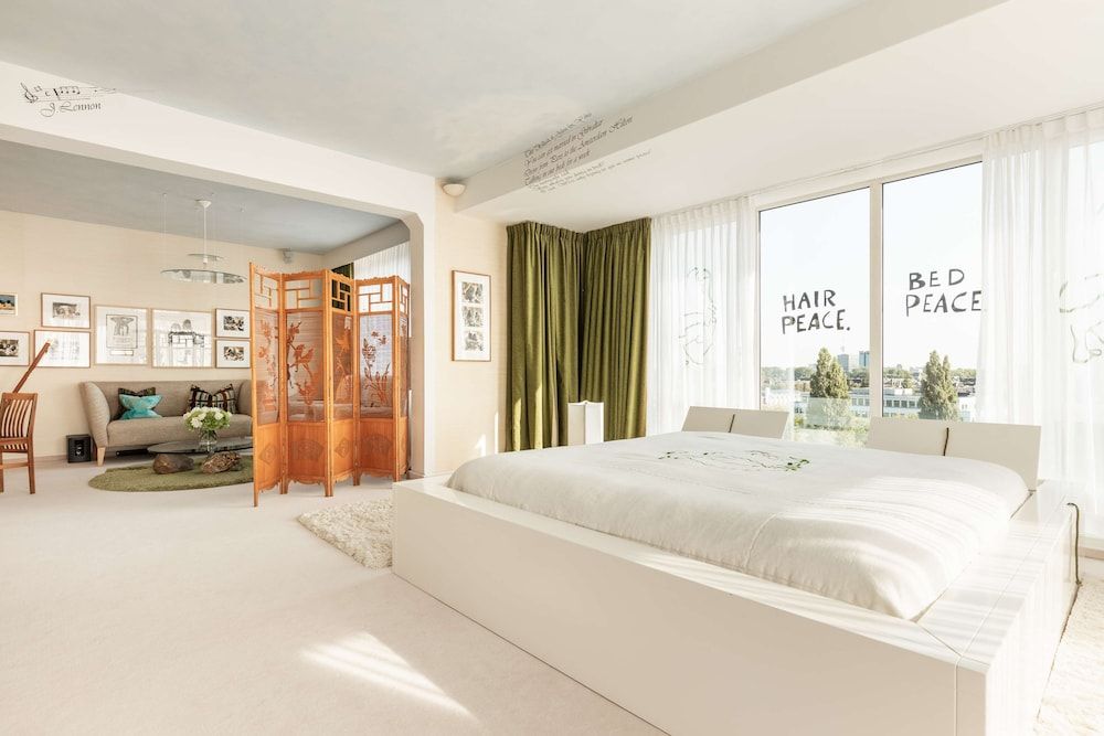undefined Hilton Amsterdam 5