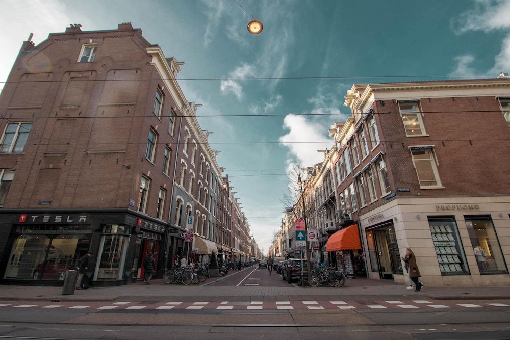 undefined Hilton Amsterdam 9