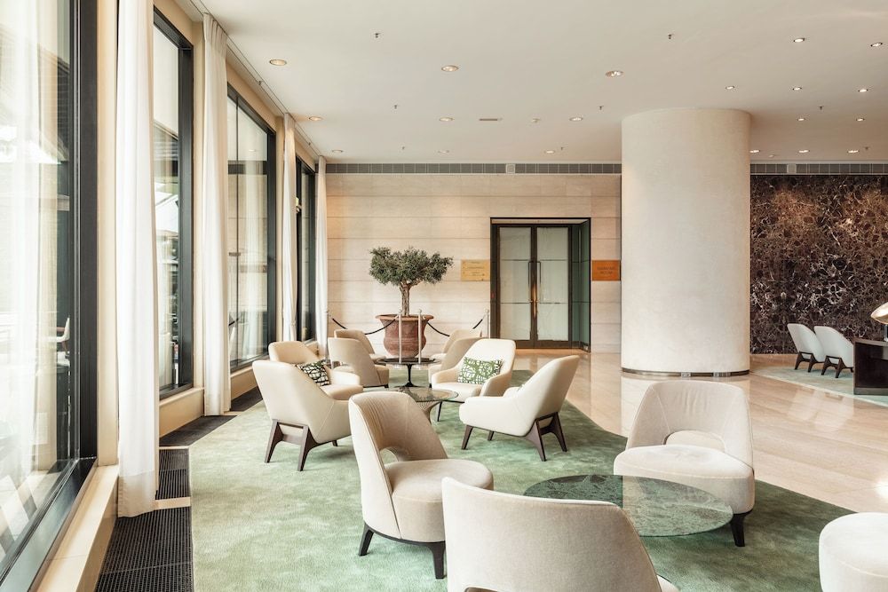 undefined Hilton Amsterdam 3