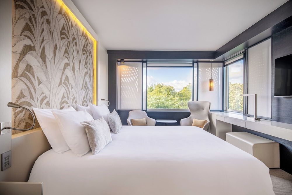 undefined The Hotel 7