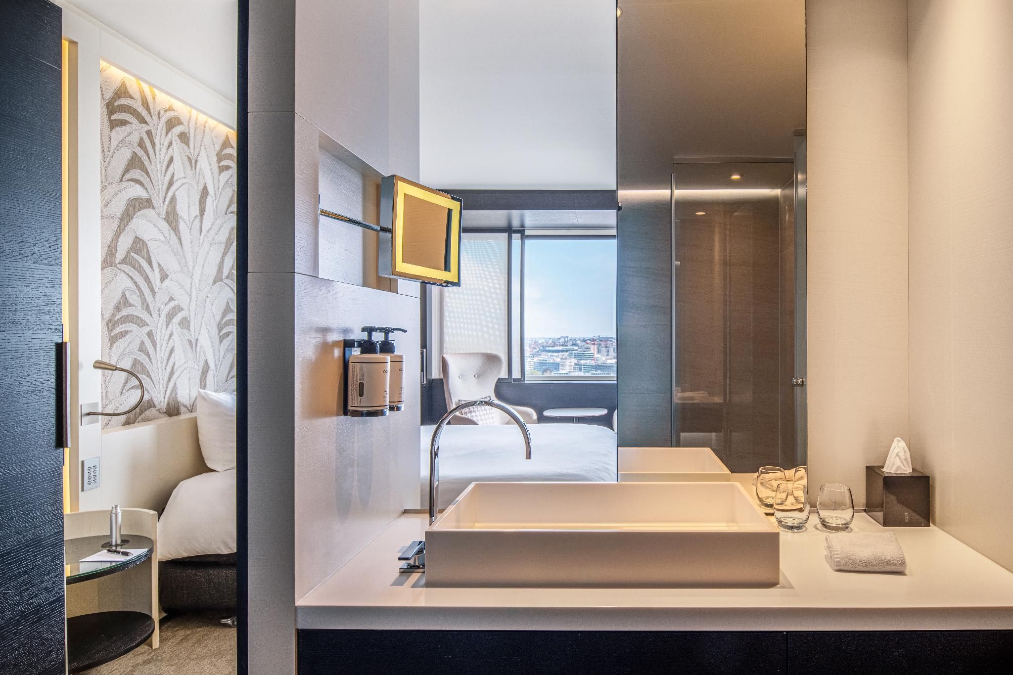 Superior City View Double Bed