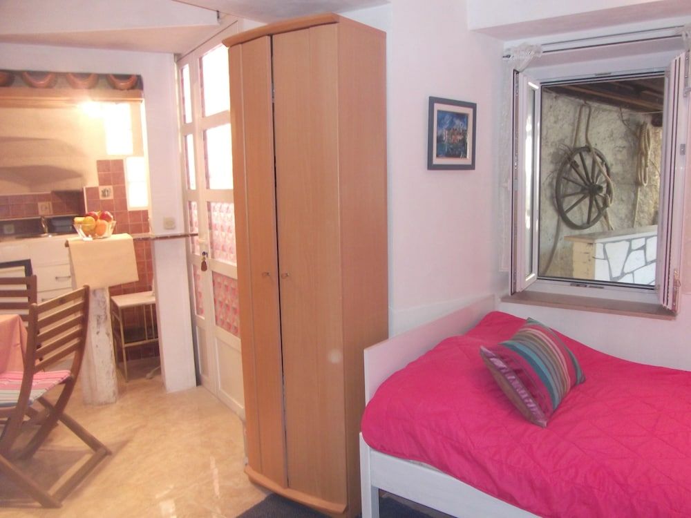 undefined Apartments Abjanic