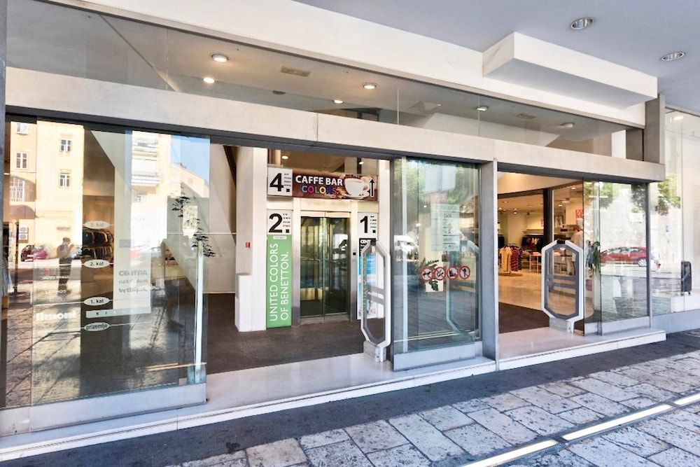 undefined Prima Luce Downtown 2