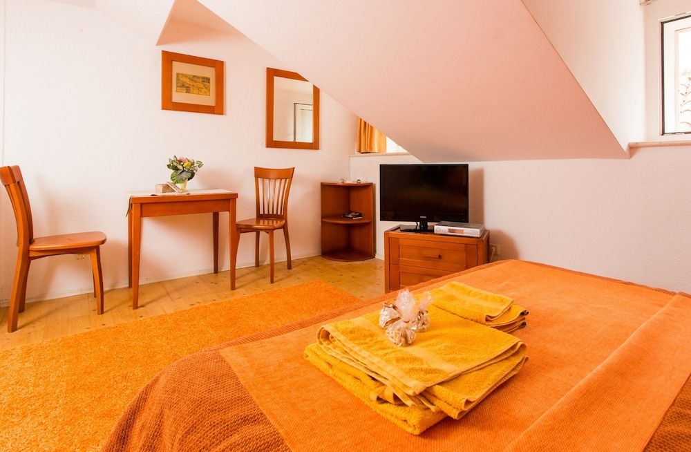 undefined Apartments Ivana 6