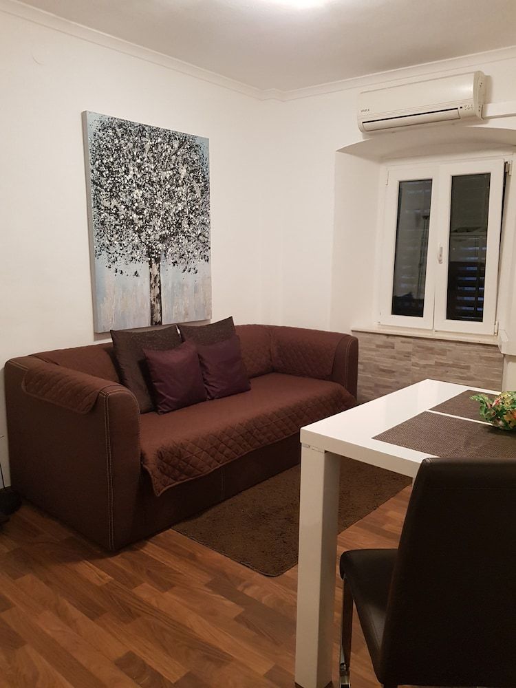 undefined Apartments Minerva 5