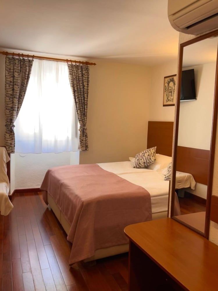undefined Hotel Kastel 1700 4