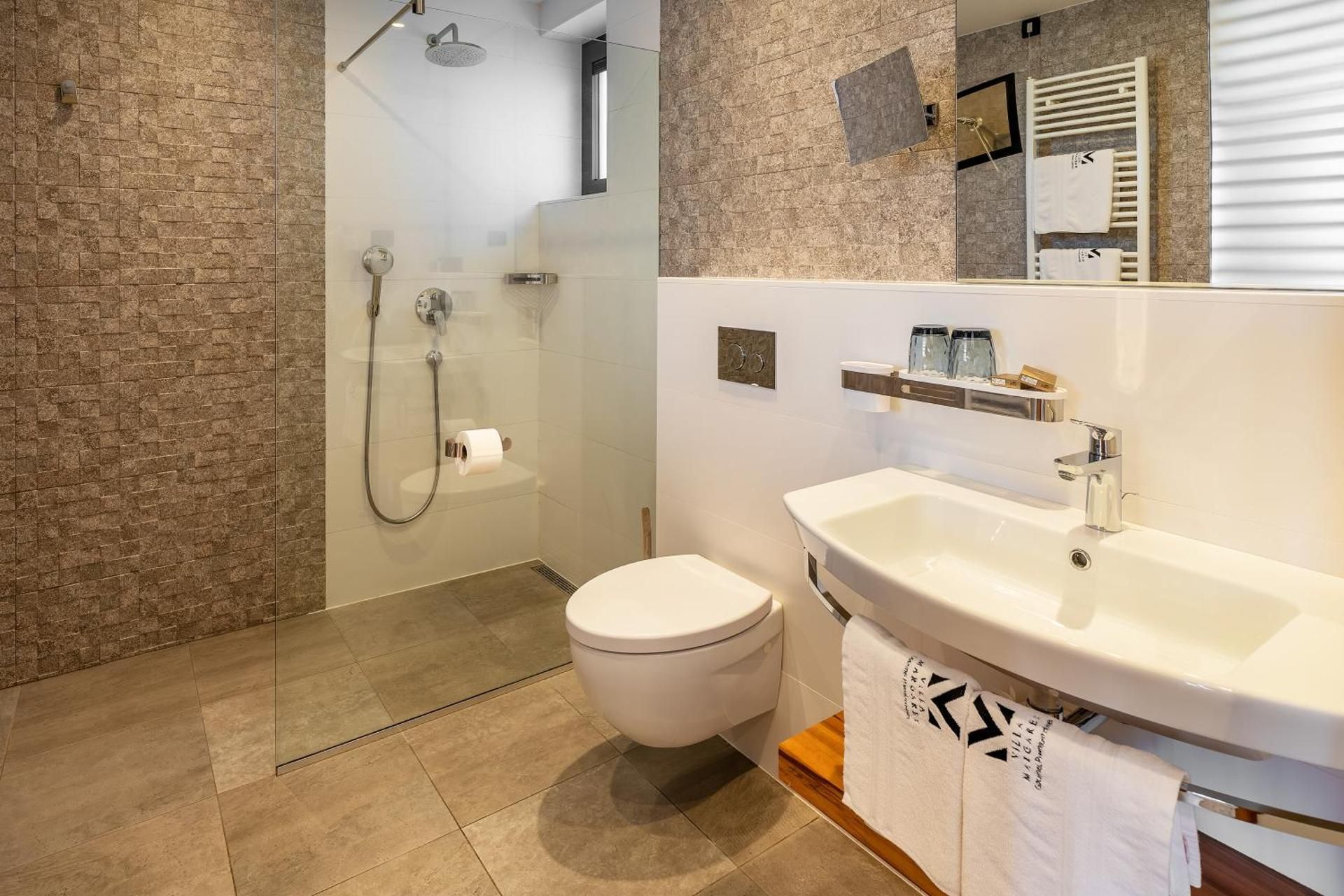 Junior Suite with Balcony - partial Sea View