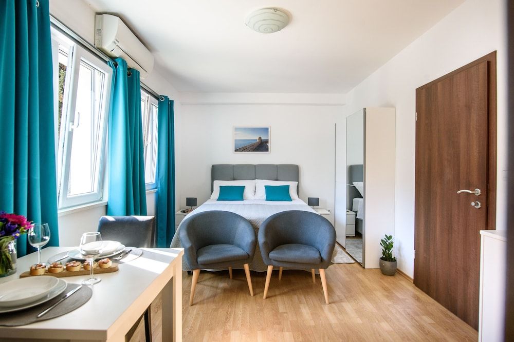 California Apartments Comfort Studio Suite, Garden View 2