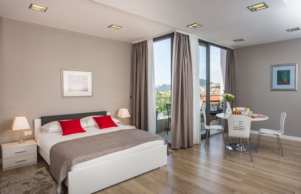 Deluxe Studio, Balcony, City View