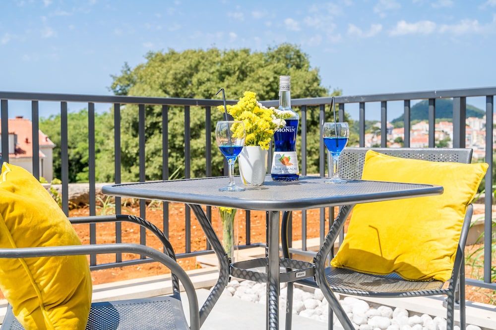 Apartments ZoomZoom Classic Studio, Balcony 12