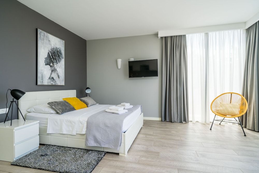 Apartments ZoomZoom Classic Studio, Balcony 6