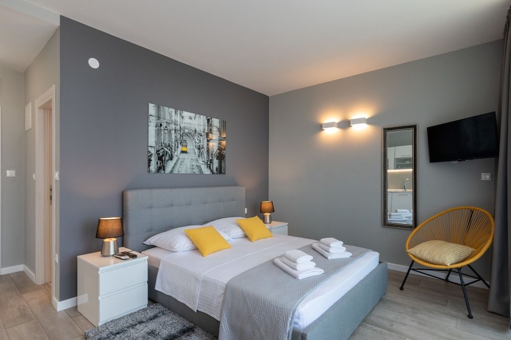 Apartments ZoomZoom Studio, Balcony 4