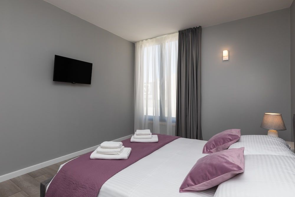 undefined Apartments ZoomZoom 2