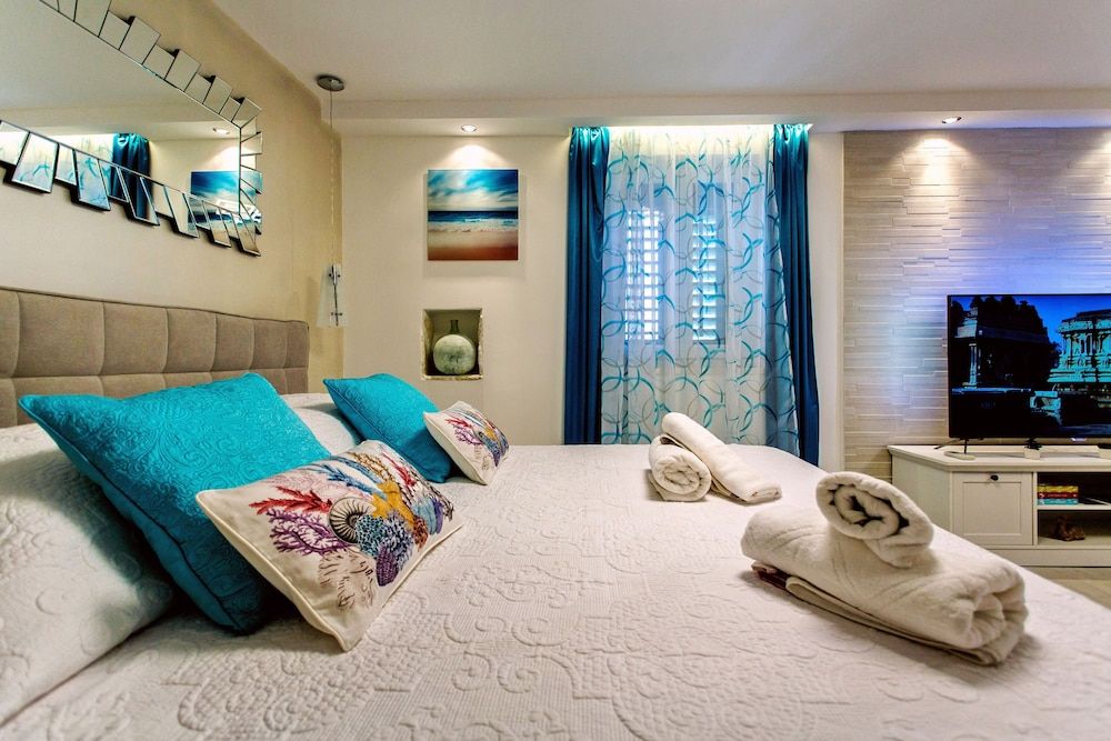 undefined House Sandra