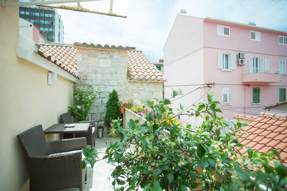 undefined House Sandra 7