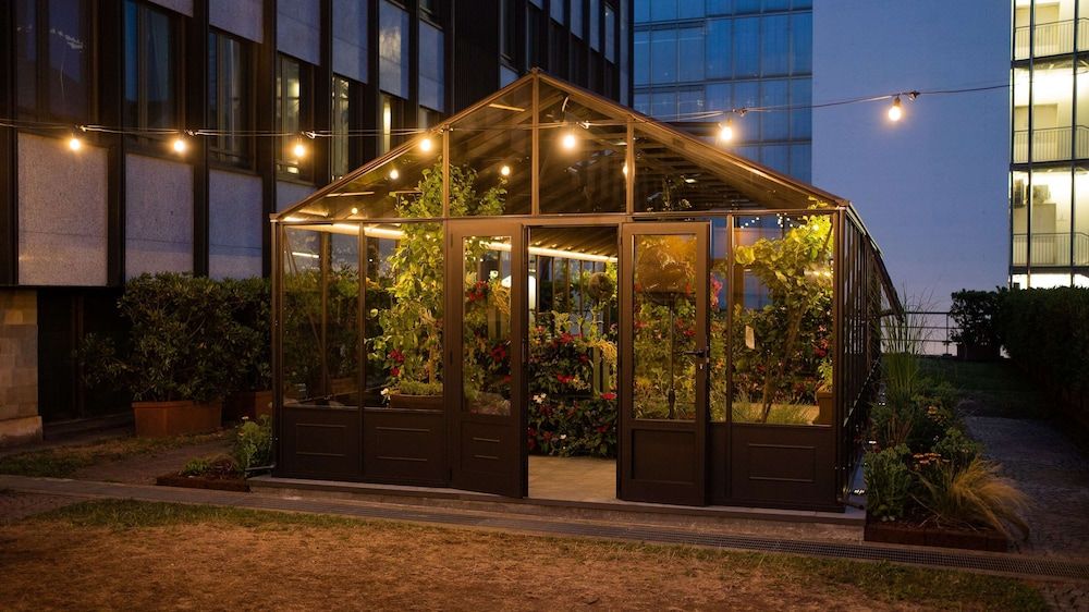 undefined Hilton Milan 6