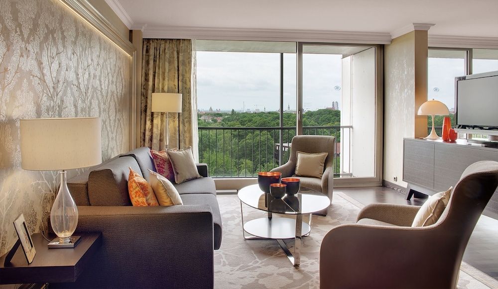 undefined Hilton Munich Park 7