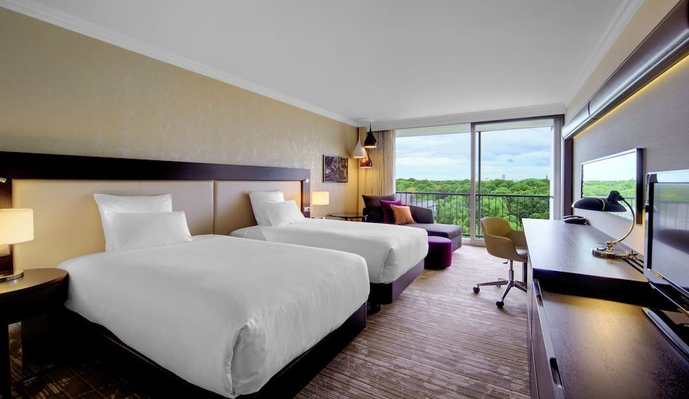 undefined Hilton Munich Park 10