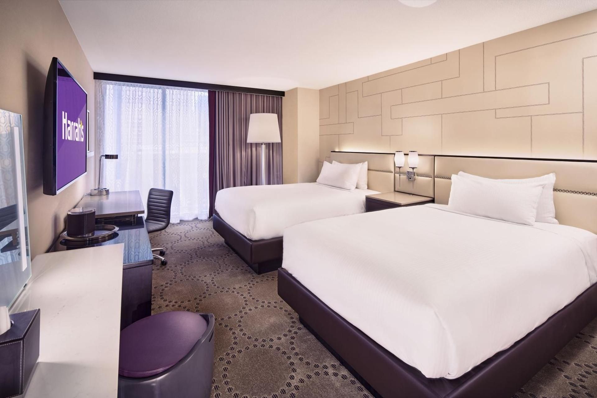 Mountain Deluxe Room 2 Doubles Pool View Non-Smoking