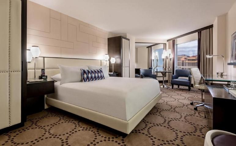 Executive Suite 1 King