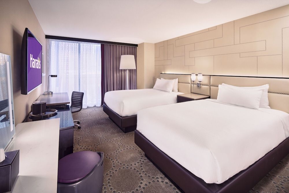 Harrah’s Las Vegas – A Caesars Rewards Destination Mountain Tower Deluxe Room, 2 Queen Beds, Non-Smoking 2