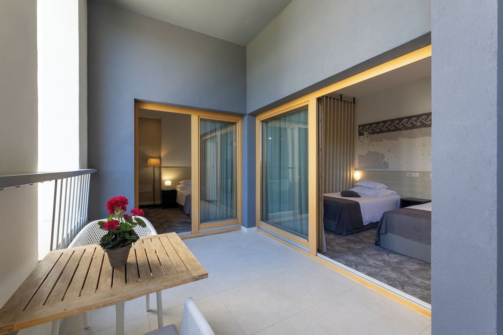 Hotel Salona Palace Junior Luxury Suite with Balcony 12