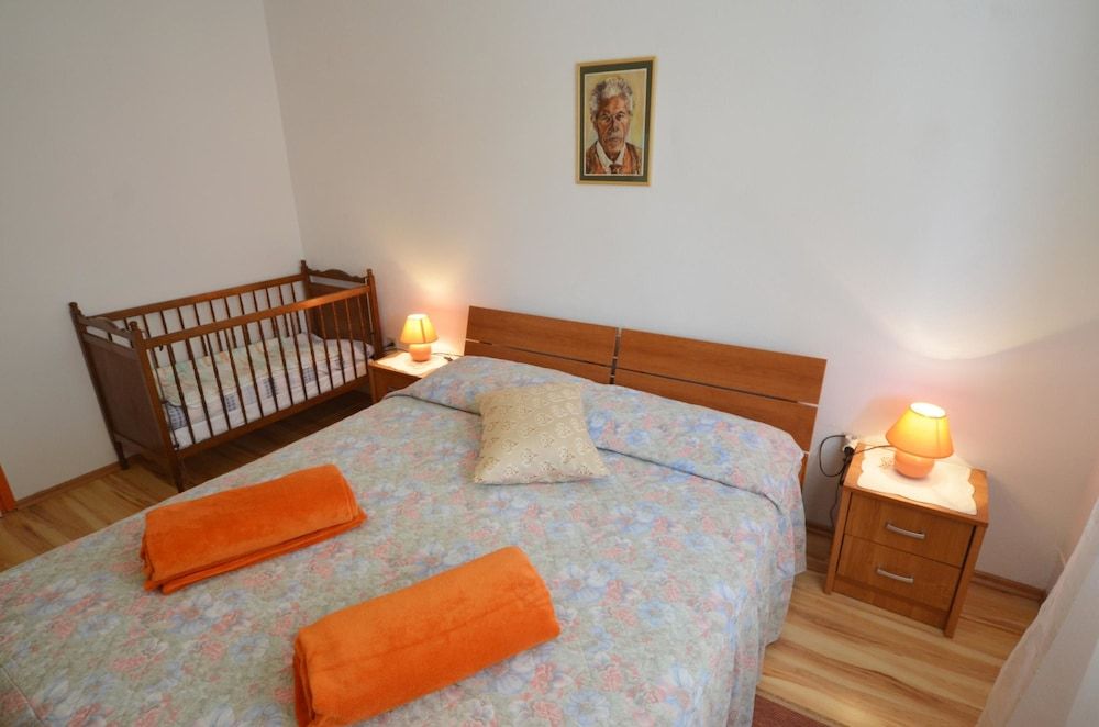 Apartment, 2 Bedrooms, Terrace, Garden View