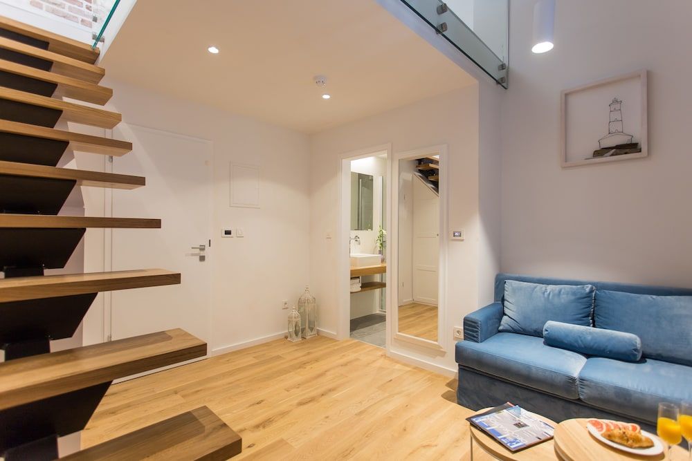 Bifora Heritage Hotel Deluxe Junior Suite 4