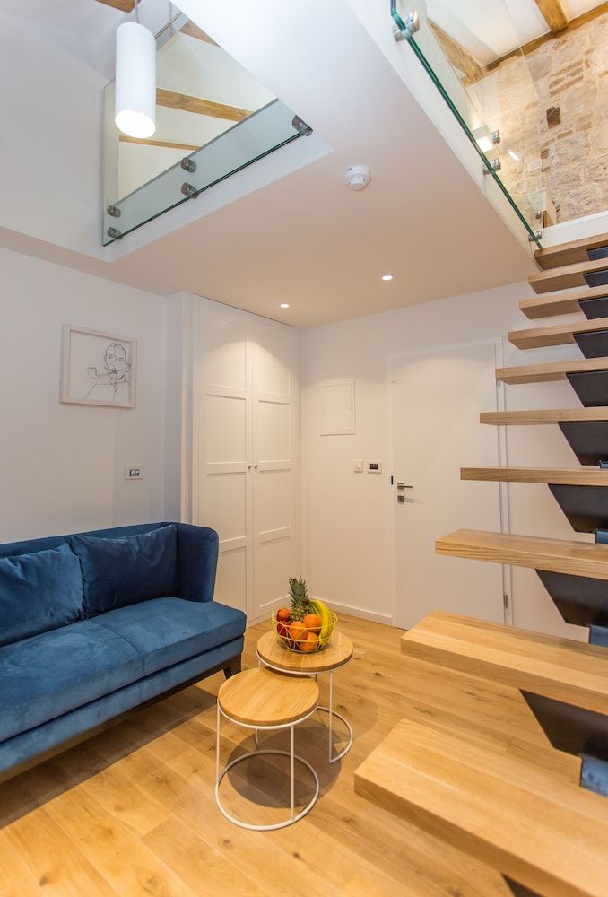 Bifora Heritage Hotel Deluxe Junior Suite 7