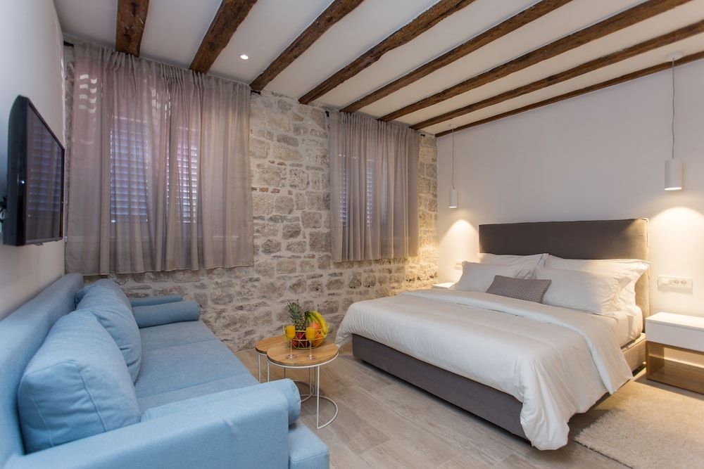 Bifora Heritage Hotel Superior Double Room 5