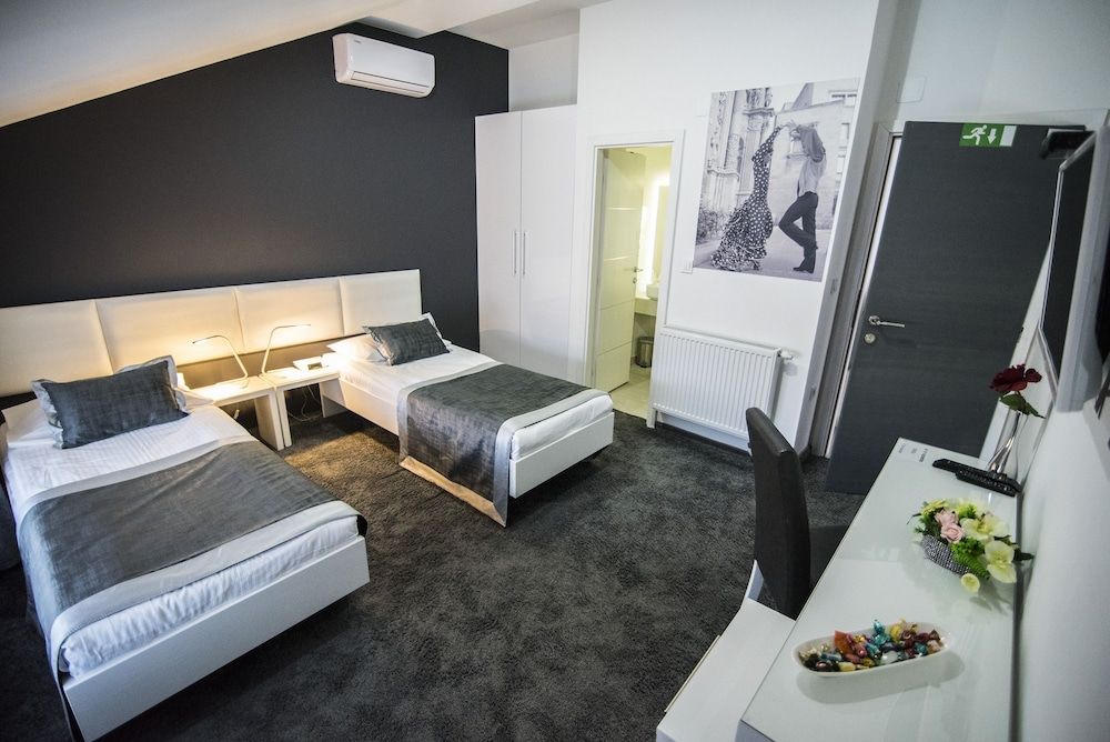 Hotel Cool Zagreb Airport Double or Twin Room 2