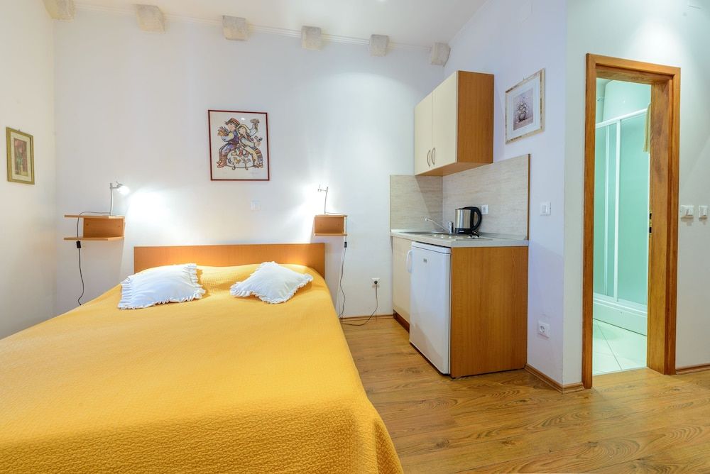 undefined Studio Apartments Stradun 10