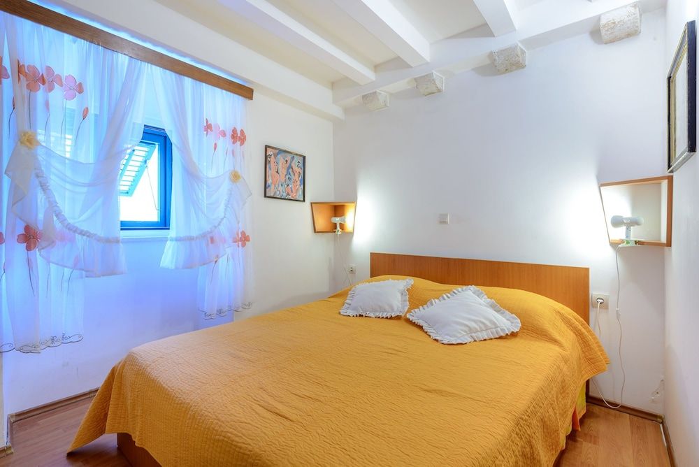 Studio Apartments Stradun Studio, 1 Double Bed, City View 11