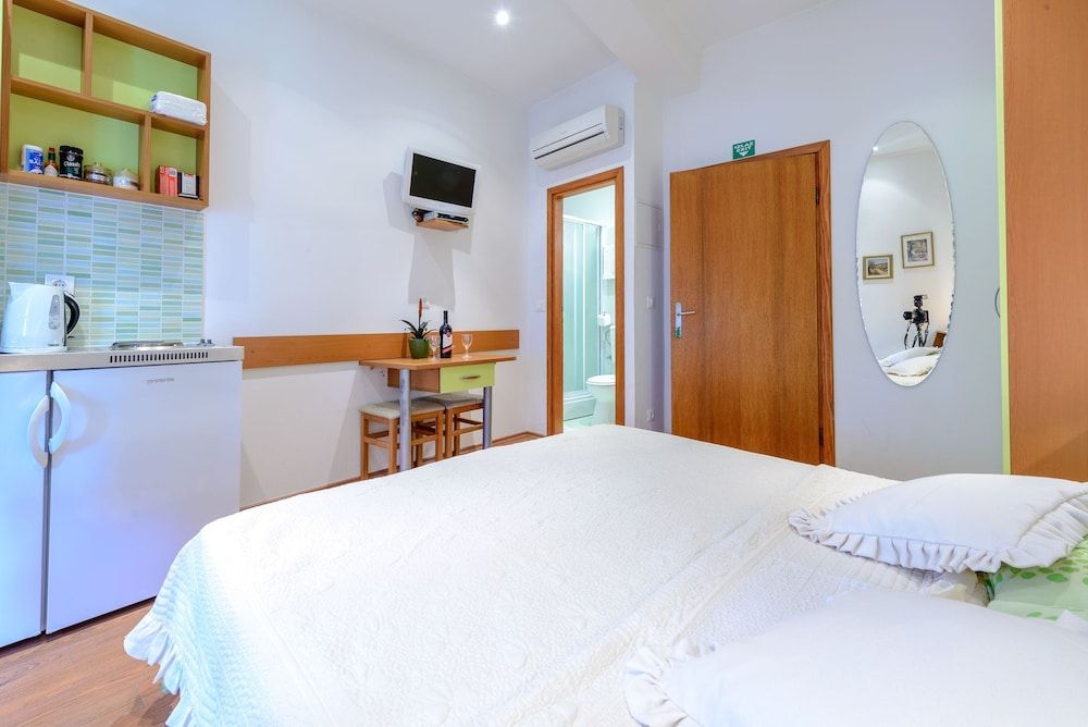 Studio Apartments Stradun Studio, 1 Double Bed, City View 26